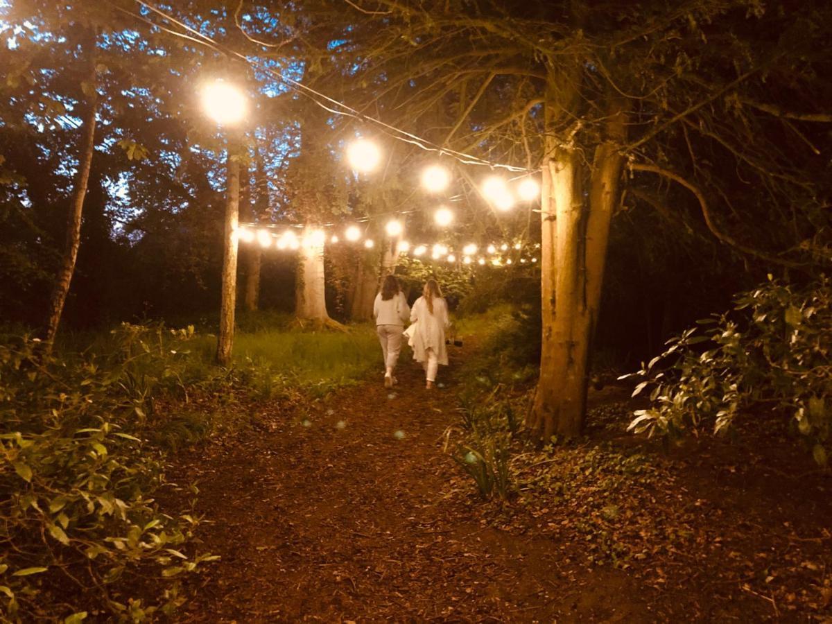 Herringfleet Somerleyton Meadows - The Hideaway Hut & Hot Tub المظهر الخارجي الصورة